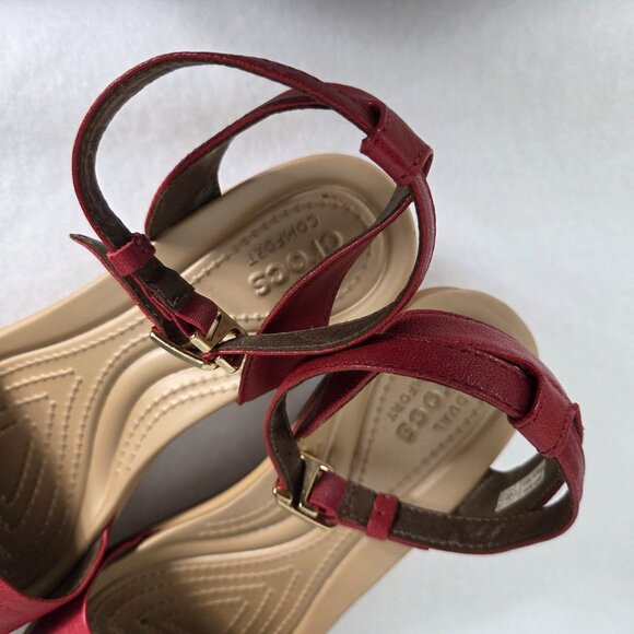 Crocs Leigh Ann Ankle Strap Leather Wedge Sandal Women Size 8 Garnet Red Comfort - Picture 6 of 10